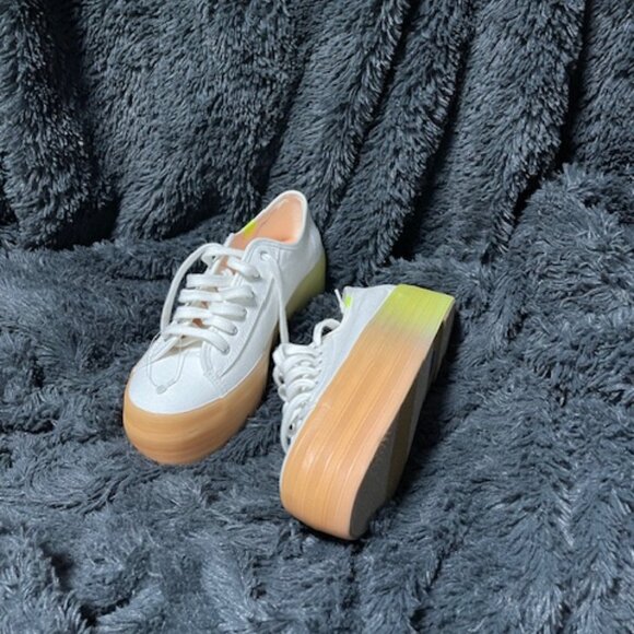 KEDS Women Canvas lace up platform Sneaker - Picture 1 of 5